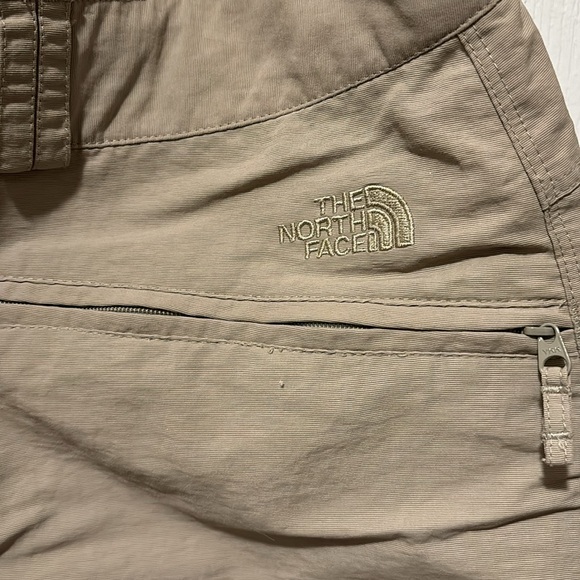 The NorthFace hiking pant - Picture 2 of 9